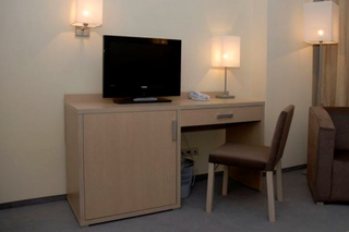 Однотумбовый стол 120 см «Quadro»