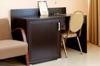 Стол с тумбой под холодильник «Style»